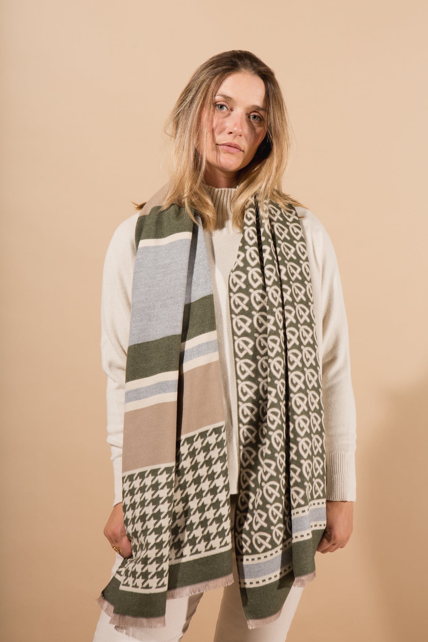 Indianna Scarf